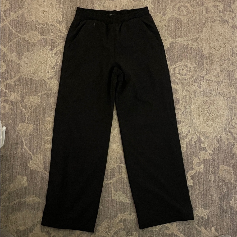Athleta Girls Black wide leg pants size 12